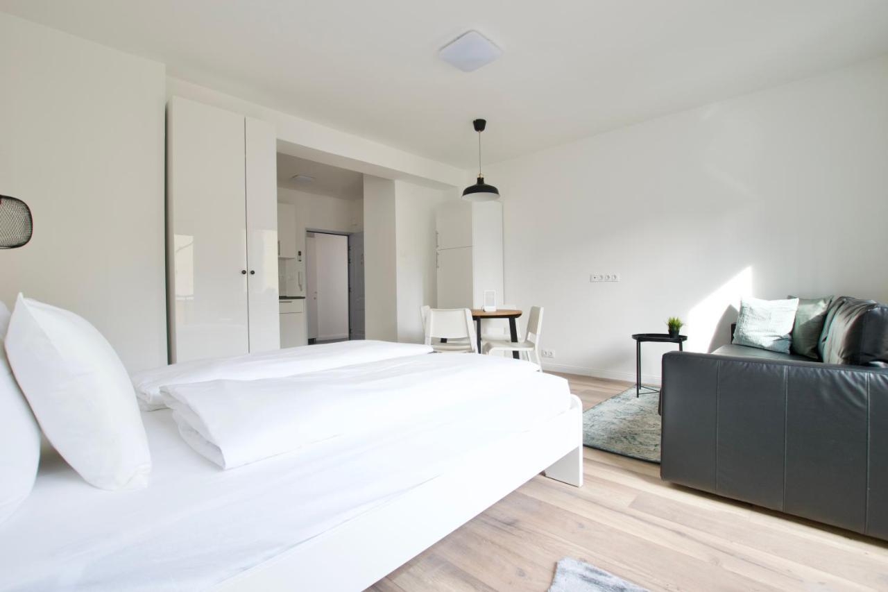 Standard Apartment By Hi5 - Dessewffy 37 Suites Budapest Exterior photo